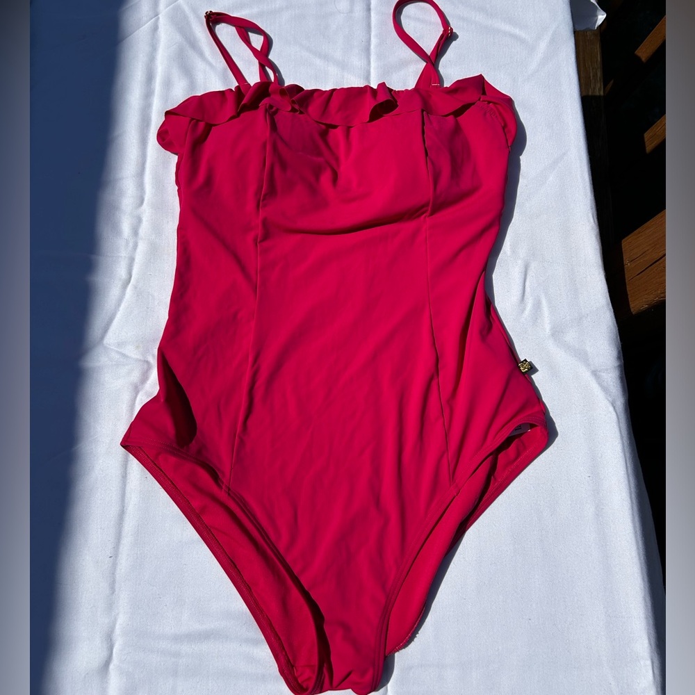NWT LA VIE EN ROSE CHERRY ONE-PIECE SWIMSUIT SZ M